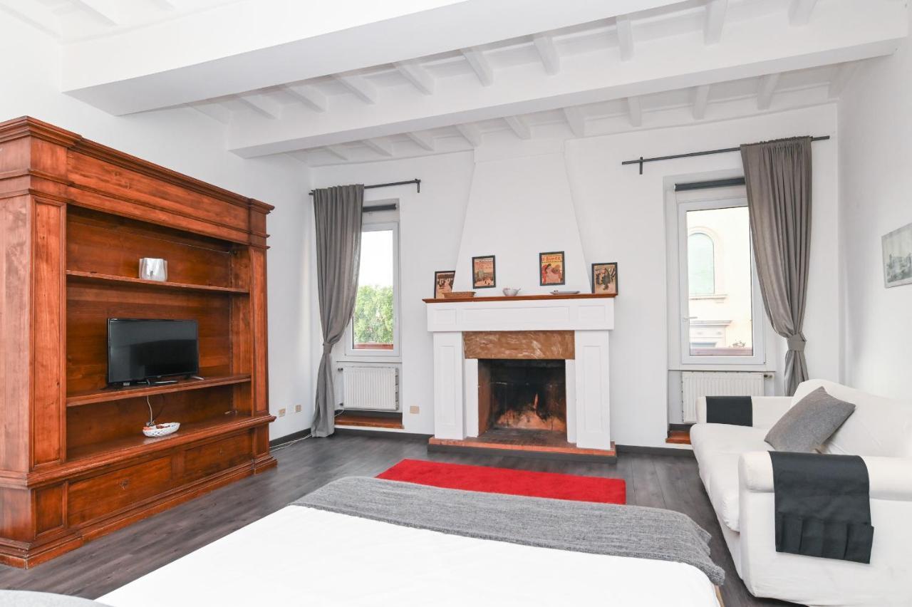 Gorgeous Trastevere Loft On The River Rome Luaran gambar